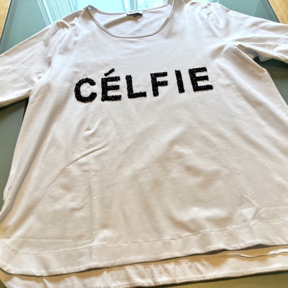 CÉLFIE in black beaded letters on white t-shirt Top - white stretchy fabric - Picture 5 of 14